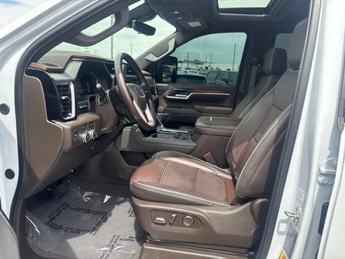 Used 2026 GMC Sierra 2500 Denali w/ Denali Reserve Package AWD/4WD image 12