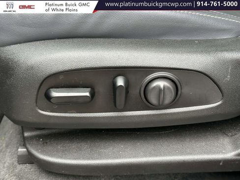 Used 2020 Buick Enclave Essence w/ Sport Touring Edition image 23