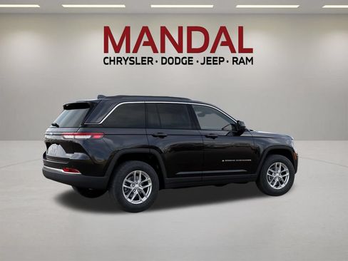 New 2026 Jeep Grand Cherokee Laredo RWD image 4