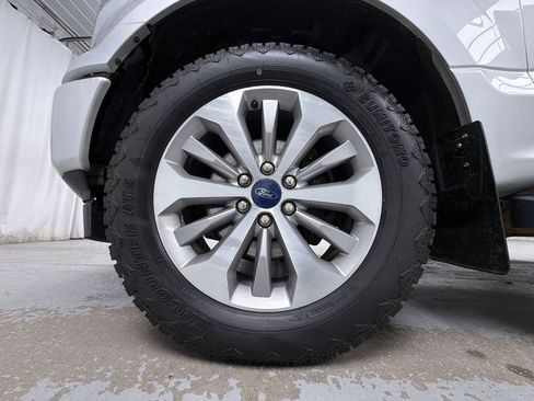 Used 2018 Ford F150 XL w/ Equipment Group 101A Mid AWD/4WD image 14