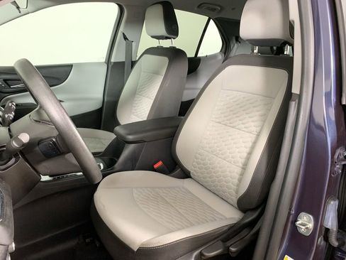 Used 2019 Chevrolet Equinox LS AWD/4WD image 27