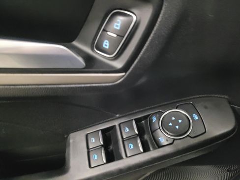 Used 2021 Ford Escape SE image 16