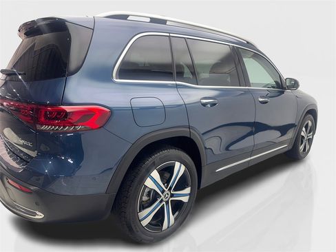 Used 2023 Mercedes-Benz EQB 300 300 w/ Exclusive Package image 13