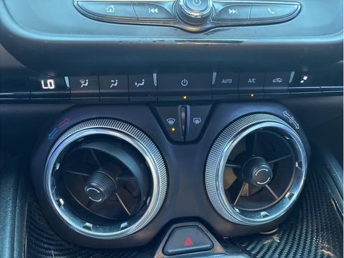 Used 2018 Chevrolet Camaro LT w/ RS Package image 18