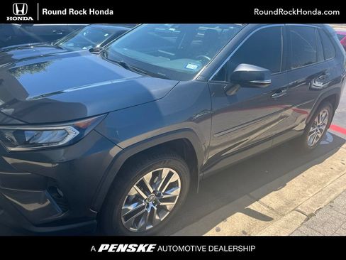 Used 2019 Toyota RAV4 XLE Premium FWD image 1