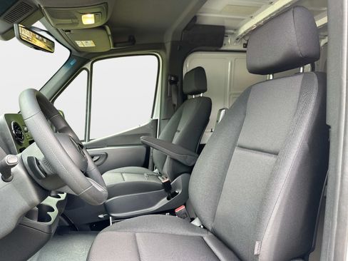New 2025 Mercedes-Benz Sprinter 2500 image 16
