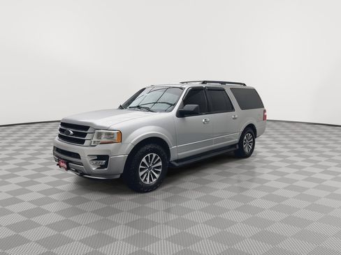 Used 2016 Ford Expedition EL XLT w/ Equipment Group 202A image 37