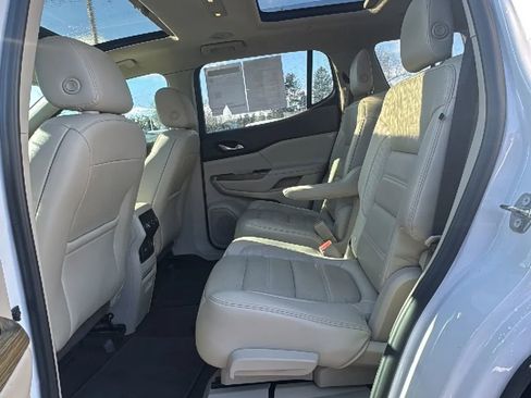 Used 2019 GMC Acadia Denali w/ Technology Package image 12