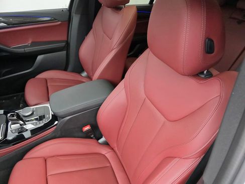 Used 2023 BMW X4 M40i w/ Premium Package image 10