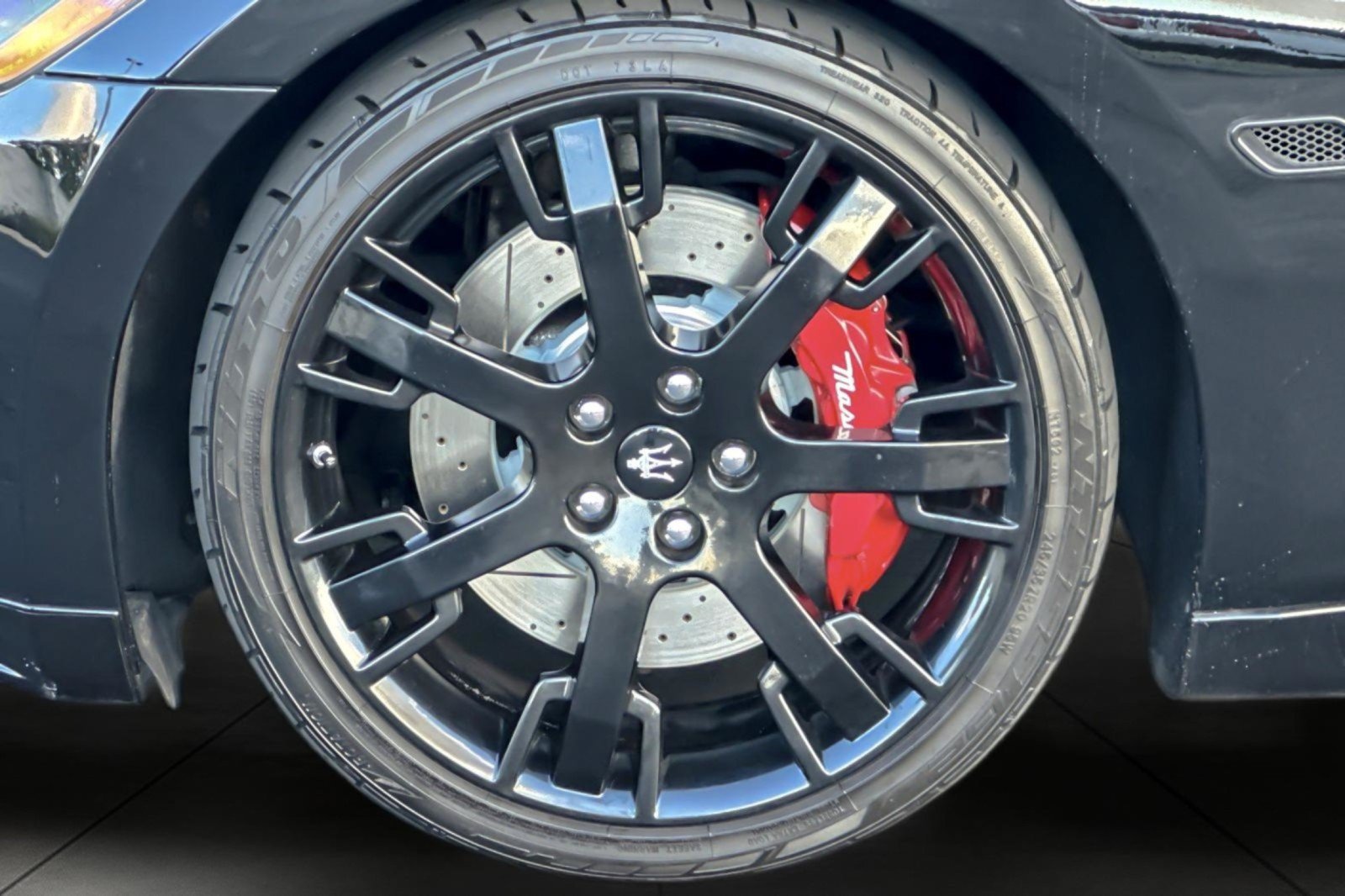 Used 2012 Maserati GranTurismo S RWD image 23