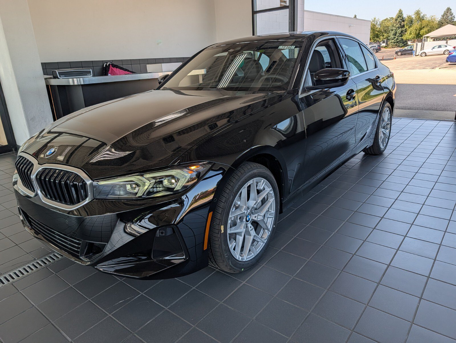 New 2026 BMW 330i xDrive Sedan w/ Convenience Package AWD/4WD image 7