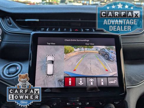 Used 2023 Jeep Grand Cherokee Limited w/ Luxury Tech Group II AWD/4WD image 9
