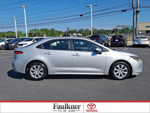 Certified 2024 Toyota Corolla LE FWD image 8