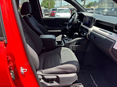 Used 2024 Toyota Tacoma TRD Sport RWD image 22