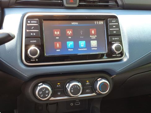Used 2024 Nissan Versa SV w/ Trunk Package FWD image 14