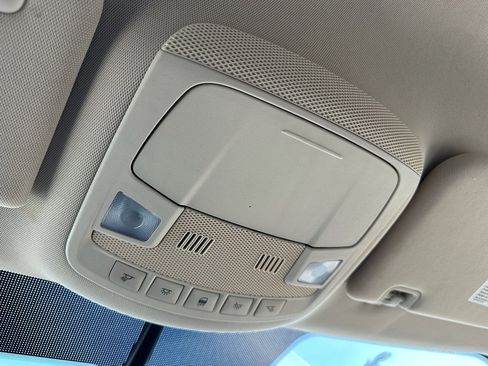 Used 2016 Lincoln MKC Select w/ Select Plus Package image 25