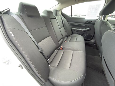 Used 2025 Nissan Altima 2.5 SV image 14