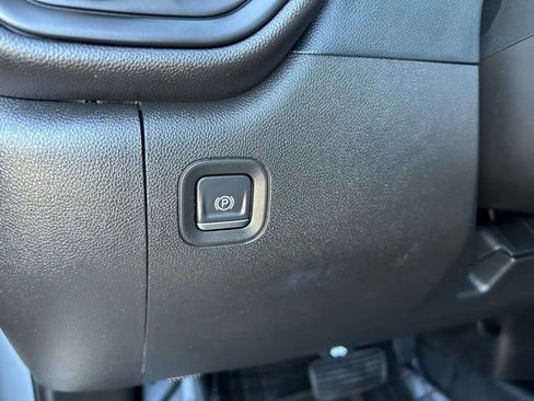 Used 2022 GMC Sierra 2500 Pro w/ Convenience Package AWD/4WD image 26