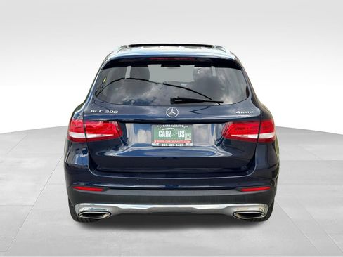 Used 2019 Mercedes-Benz GLC 300 4MATIC image 6