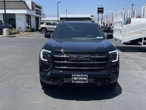 New 2026 GMC Terrain AT4 w/ Technology Package II AWD/4WD image 2