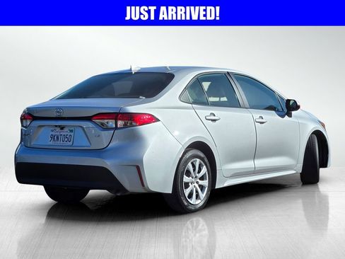 Used 2024 Toyota Corolla LE FWD image 4