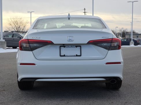 Used 2023 Honda Civic Sport image 15