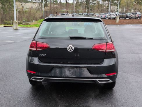 Used 2019 Volkswagen Golf S image 9