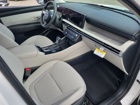 New 2026 Hyundai Tucson SE FWD image 19