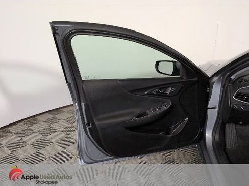 Used 2023 Chevrolet Malibu LT image 11