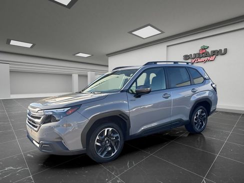 Certified 2025 Subaru Forester Premium AWD/4WD image 6