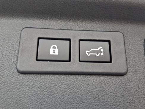 Certified 2023 Subaru Forester Premium image 30