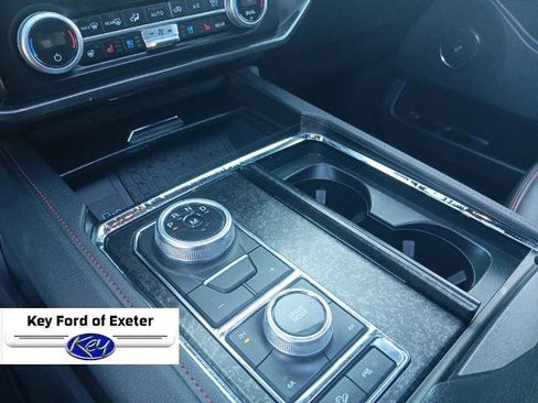 Certified 2024 Ford Expedition Limited image 30