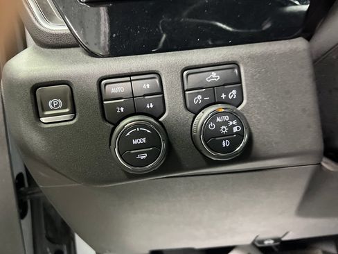 Used 2024 Chevrolet Silverado 1500 RST w/ Convenience Package II AWD/4WD image 28