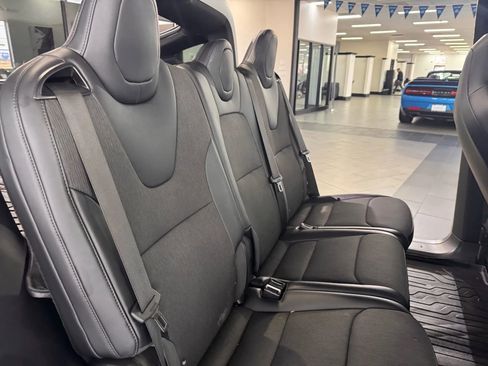 Used 2017 Tesla Model X 75D image 18