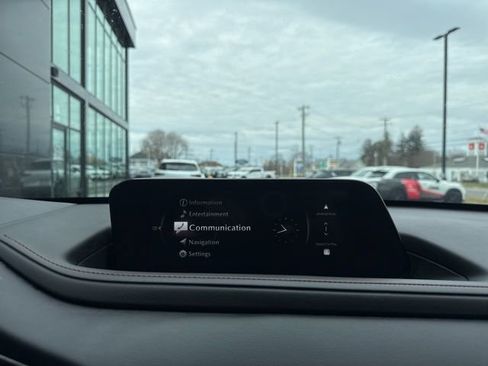 Used 2024 MAZDA CX-30 AWD 2.5 S w/ Preferred Package image 17