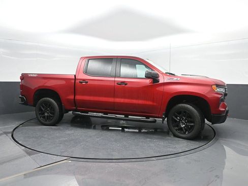 Used 2024 Chevrolet Silverado 1500 LT Trail Boss w/ Convenience Package II image 3