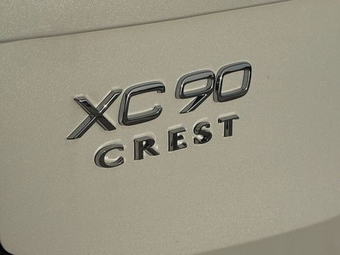 New 2026 Volvo XC90 T8 Plus w/ Protection Package Premier AWD/4WD image 9