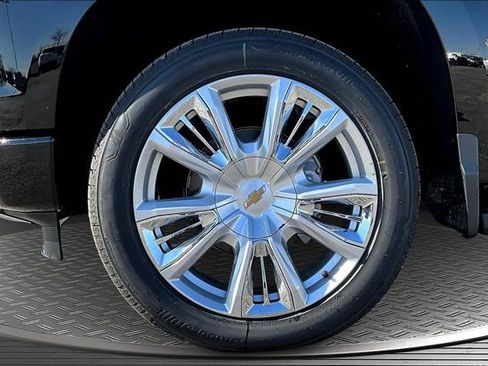 New 2026 Chevrolet Silverado 1500 High Country AWD/4WD image 13
