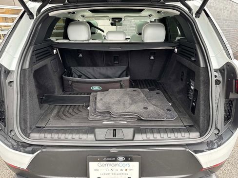 Used 2023 Land Rover Range Rover Sport SE image 6