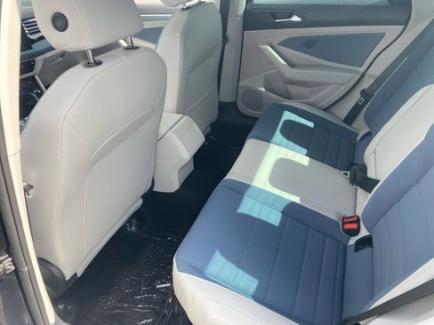 New 2025 Volkswagen Jetta SE image 17