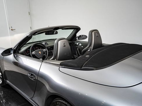 Used 2006 Porsche 911 Carrera RWD image 23
