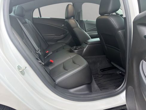 Used 2018 Chevrolet Volt Premier w/ Driver Confidence Package image 19