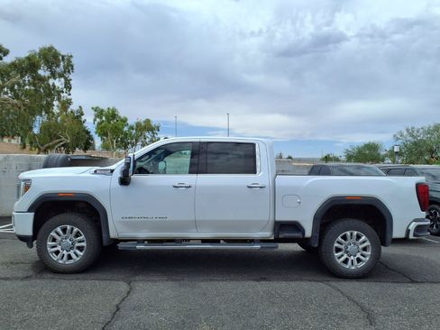 Used 2023 GMC Sierra 2500 Denali AWD/4WD image 10