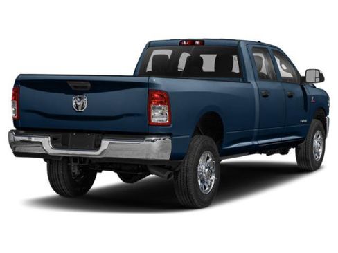 Used 2022 RAM 2500 Big Horn image 2