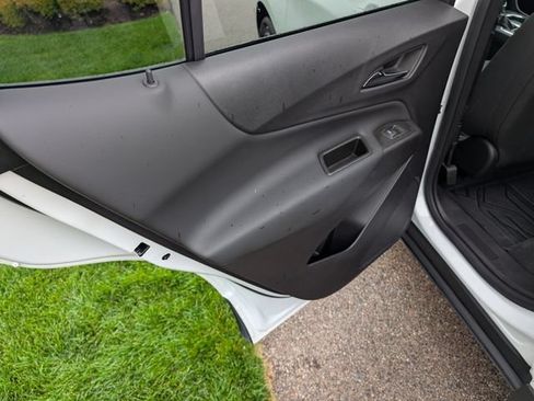 Used 2024 Chevrolet Equinox LT w/ LPO, Floor Liner Package AWD/4WD image 25