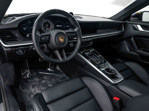 Certified 2021 Porsche 911 Turbo AWD/4WD image 4