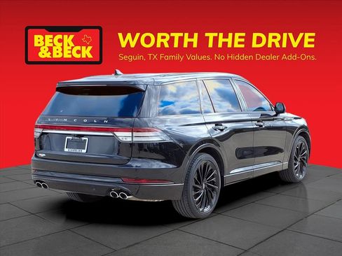 Used 2023 Lincoln Aviator Reserve w/ Equipment Group 201A image 5