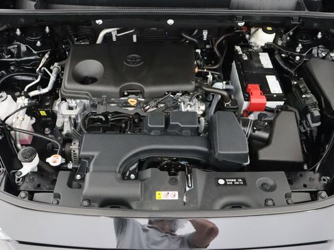 Used 2025 Toyota RAV4 XLE Premium FWD image 39