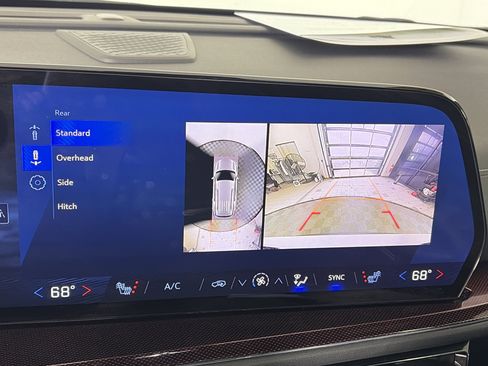 Used 2024 Chevrolet Traverse Z71 w/ Enhanced Driving Package image 24