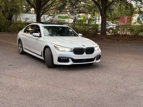 Used 2016 BMW 740i RWD image 3